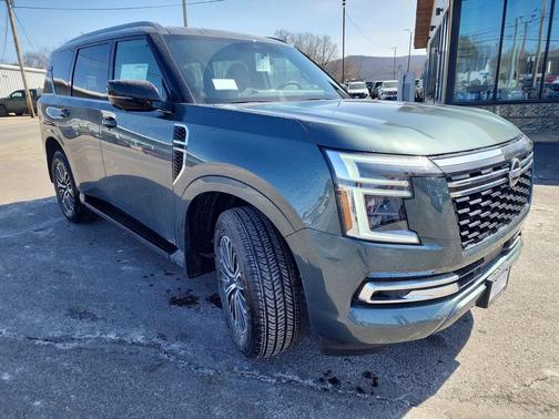 2025 Nissan Armada SL 4WD