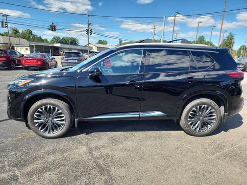 Super Black 2026 Nissan Rogue Platinum