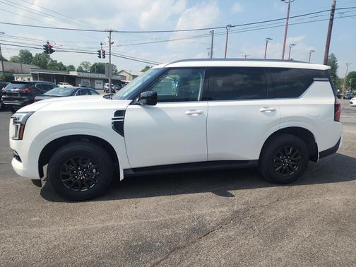 2025 Nissan Armada SV 4WD