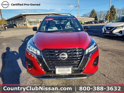 2023 Nissan Kicks SR