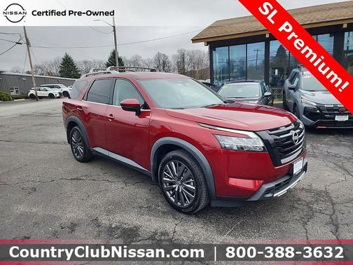 2023 Nissan Pathfinder SL 4WD
