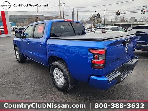 2024 Nissan Frontier SV