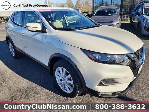 2022 Nissan Rogue Sport SV
