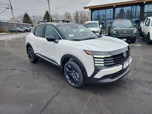 2026 Nissan Kicks SR