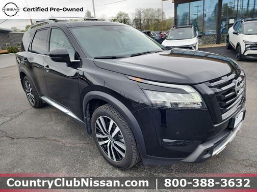 Super Black 2023 Nissan Pathfinder Platinum 4WD