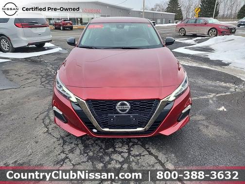 2022 Nissan Altima SR Intelligent AWD