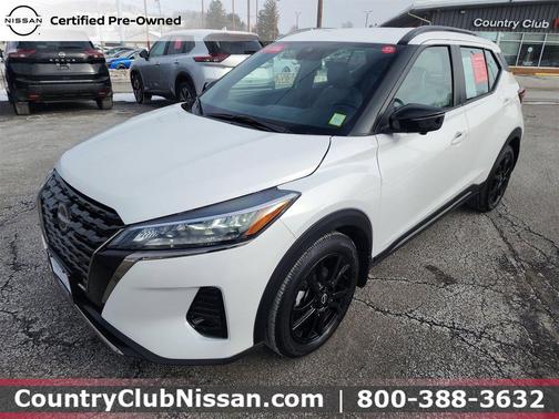 2023 Nissan Kicks SR