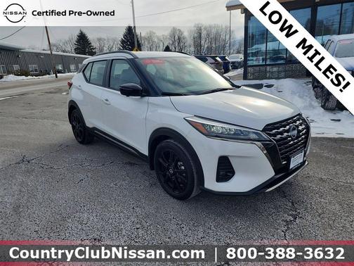 2023 Nissan Kicks SR