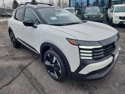 2026 Nissan Kicks SR