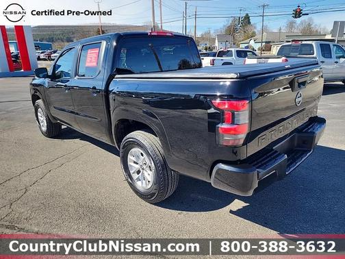 2024 Nissan Frontier SV