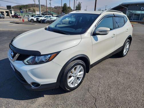 2017 Nissan Rogue Sport SV