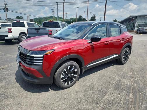 2025 Nissan Kicks SV