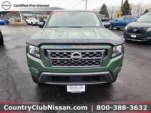 2023 Nissan Frontier SV
