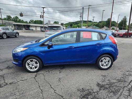 Lightning Blue 2019 Ford Fiesta SE