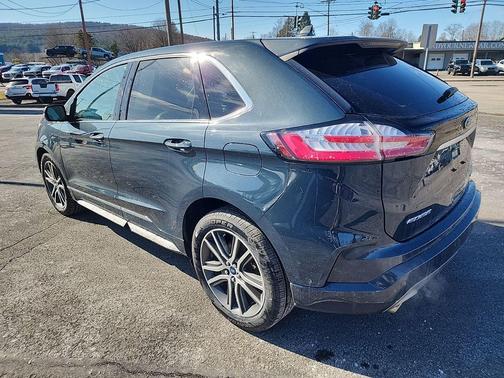 Baltic Sea Green 2019 Ford Edge Titanium