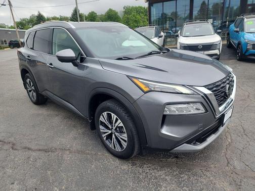 Gun Metallic 2021 Nissan Rogue SV