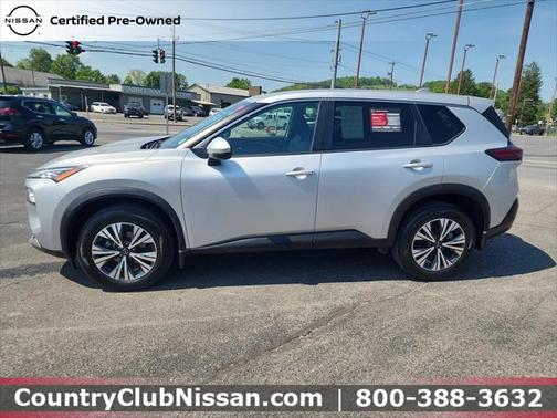 2022 Nissan Rogue SV
