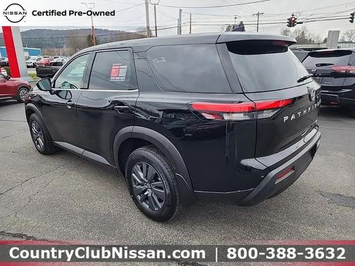 2024 Nissan Pathfinder S 4WD