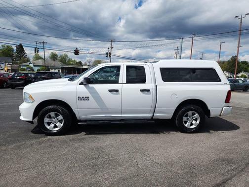 Bright White Clearcoat 2018 RAM 1500 Tradesman/Express