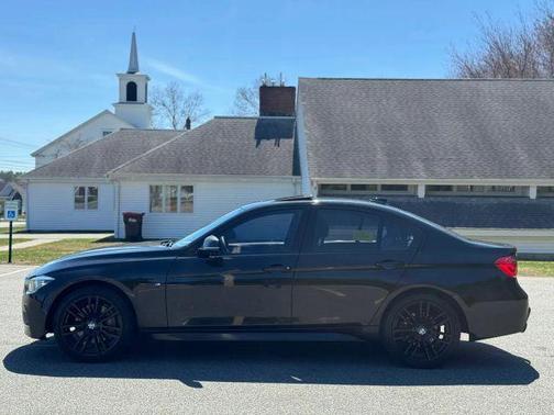 Black 2018 BMW 330 i xDrive
