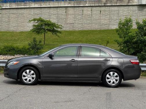 Gray 2007 Toyota Camry Hybrid