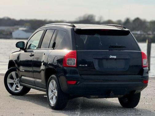 Blue 2011 Jeep Compass Sport