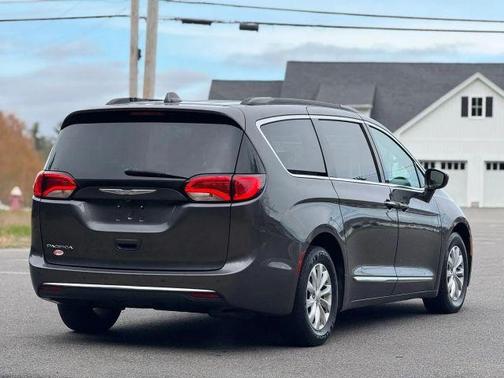 Brown 2017 Chrysler Pacifica Touring-L