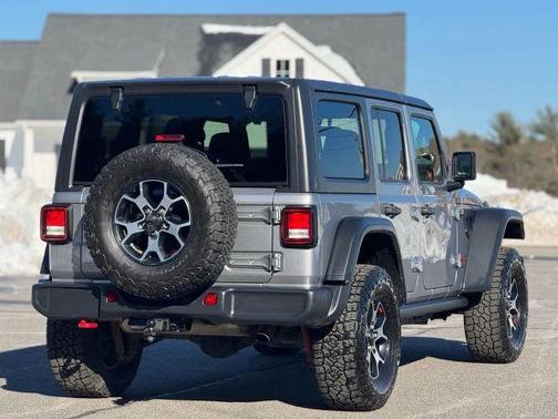 Silver 2019 Jeep Wrangler Unlimited Rubicon