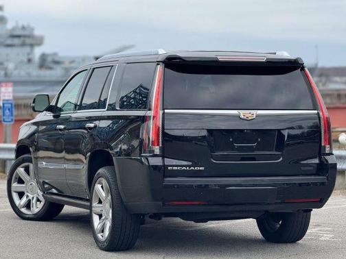 Black 2017 Cadillac Escalade Premium Luxury