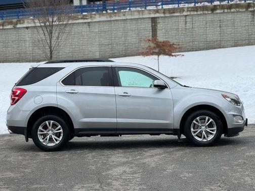 Silver 2016 Chevrolet Equinox LT