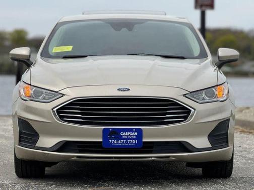 Gold 2019 Ford Fusion SE