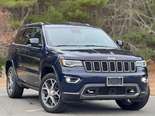 Blue 2018 Jeep Grand Cherokee Limited