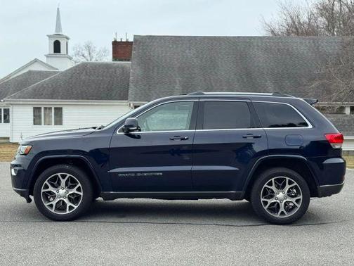 Blue 2018 Jeep Grand Cherokee Limited