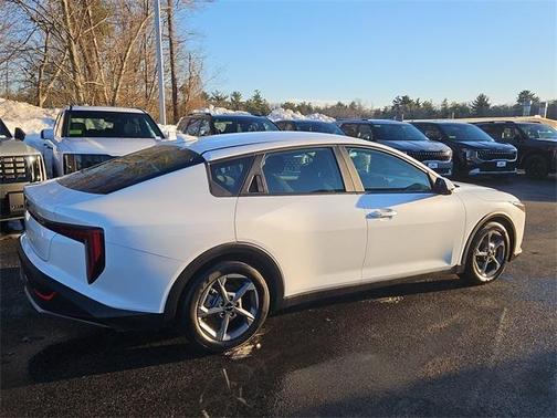 2025 Kia K4 