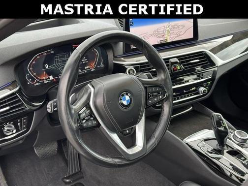 2022 BMW 530 i xDrive