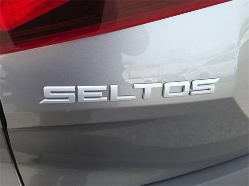 2023 Kia Seltos LX