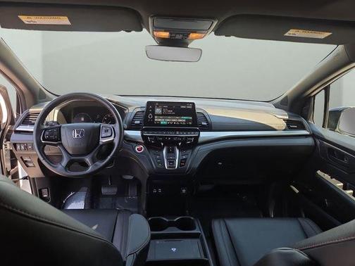 Platinum White Pearl 2025 Honda Odyssey Sport-L