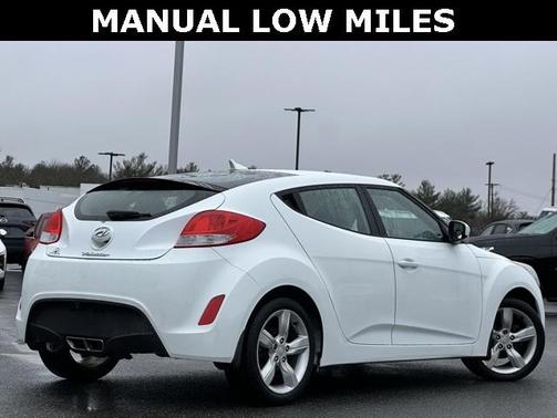 2013 Hyundai Veloster Base