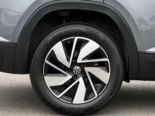 2025 Volkswagen Atlas 2.0T SE