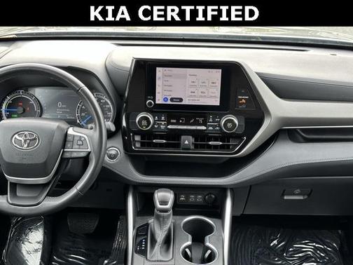 2023 Toyota Highlander Hybrid LE