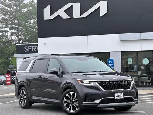 2024 Kia Carnival EX