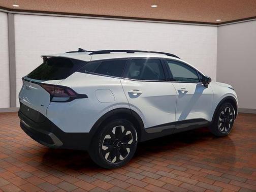 Snow White Pearl 2024 Kia Sportage Plug-In Hybrid X-Line Prestige