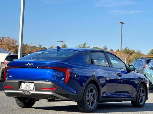 2025 Kia K4 LXS