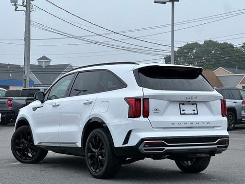 2022 Kia Sorento SX