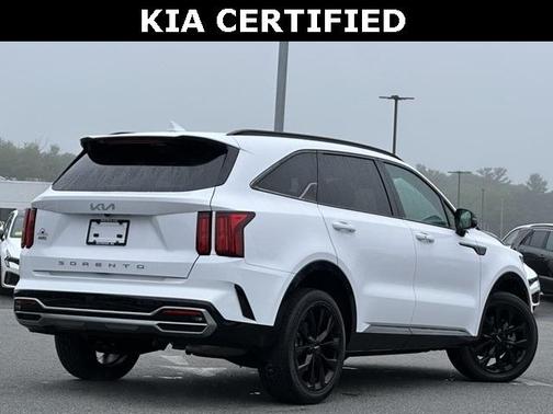 2022 Kia Sorento SX