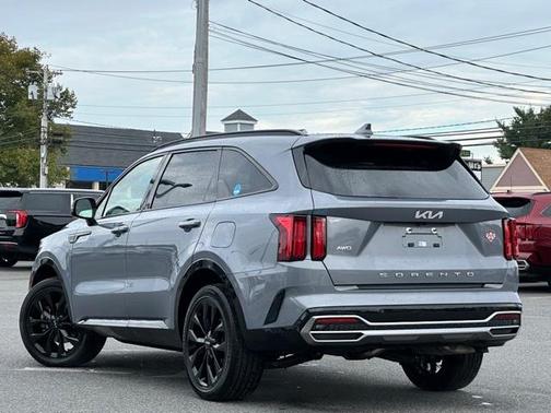 2023 Kia Sorento SX
