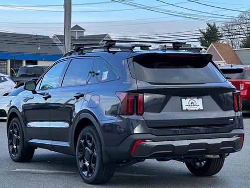 2025 Kia Sorento X-Line EX