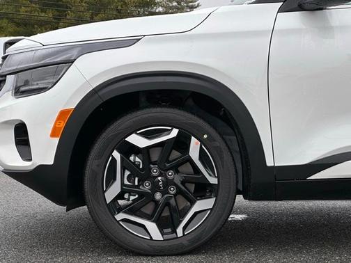 2025 Kia Seltos SX