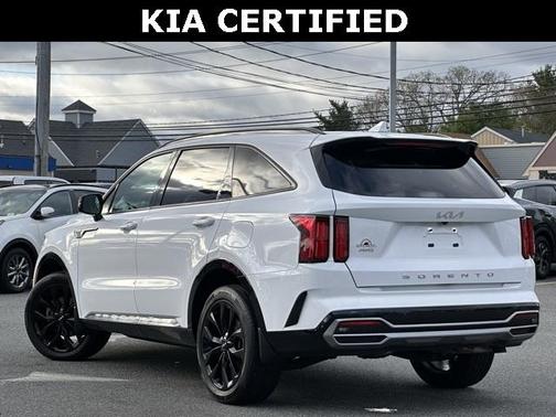 2022 Kia Sorento SX