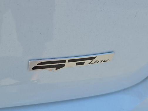 Snow White Pearl 2026 Kia K5 GT-Line